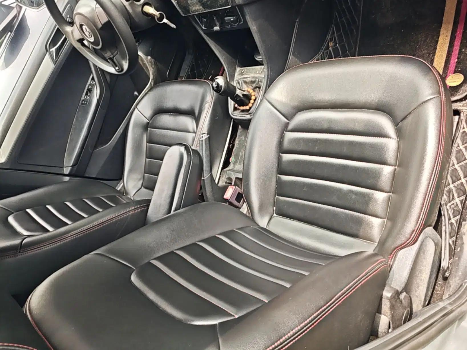Volkswagen Jetta 2015 1.6L Manual Comfort Model — миниатюра 23