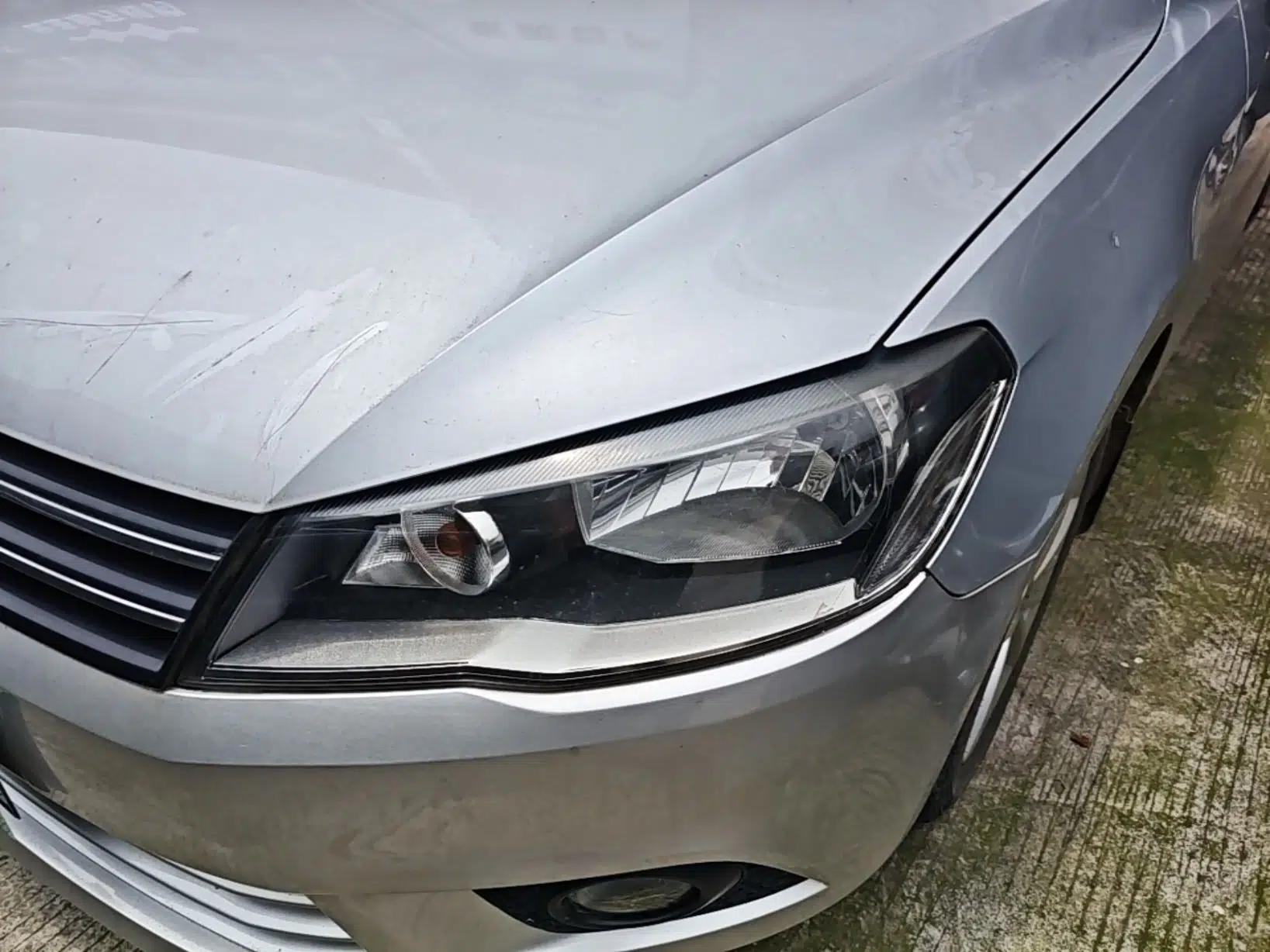 Volkswagen Jetta 2015 1.6L Manual Comfort Model — миниатюра 9