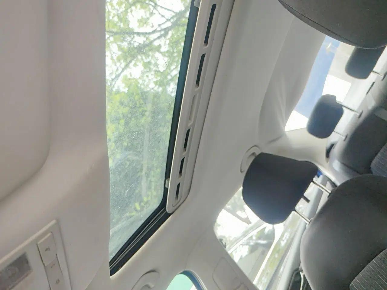 Volkswagen Jetta 2013 1.6L Manual Comfort Model — миниатюра 19