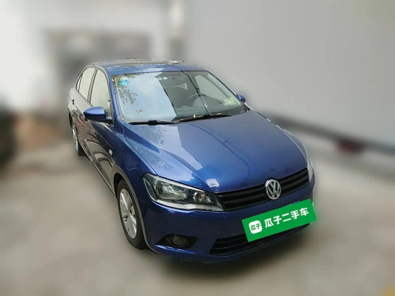 Volkswagen Jetta 2013 1.6L Manual Comfort Model — миниатюра 3