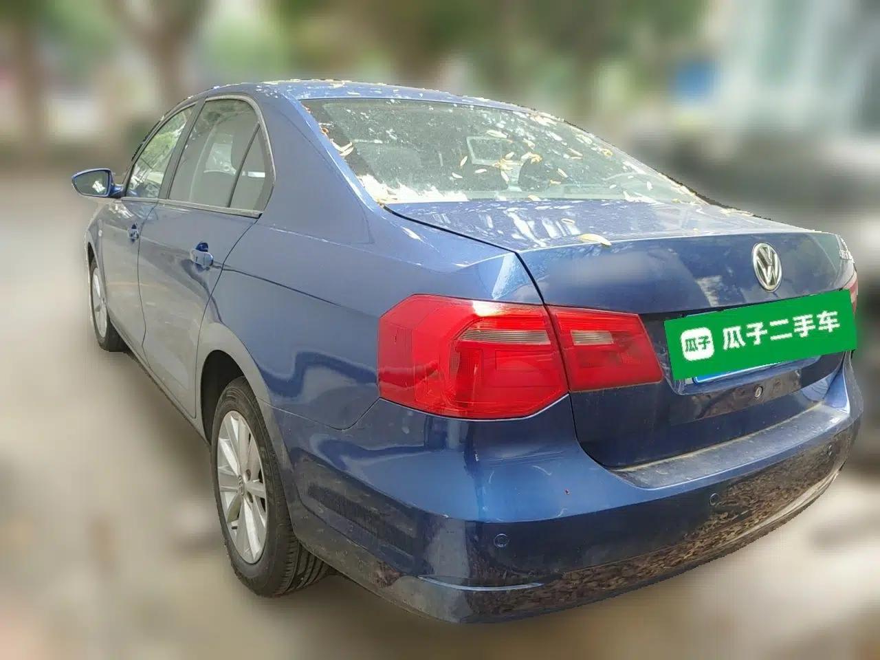 Volkswagen Jetta 2013 1.6L Manual Comfort Model — миниатюра 4