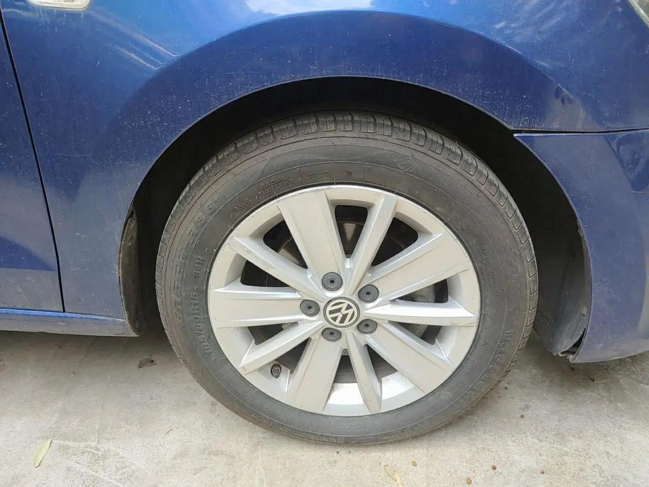Volkswagen Jetta 2013 1.6L Manual Comfort Model — миниатюра 8