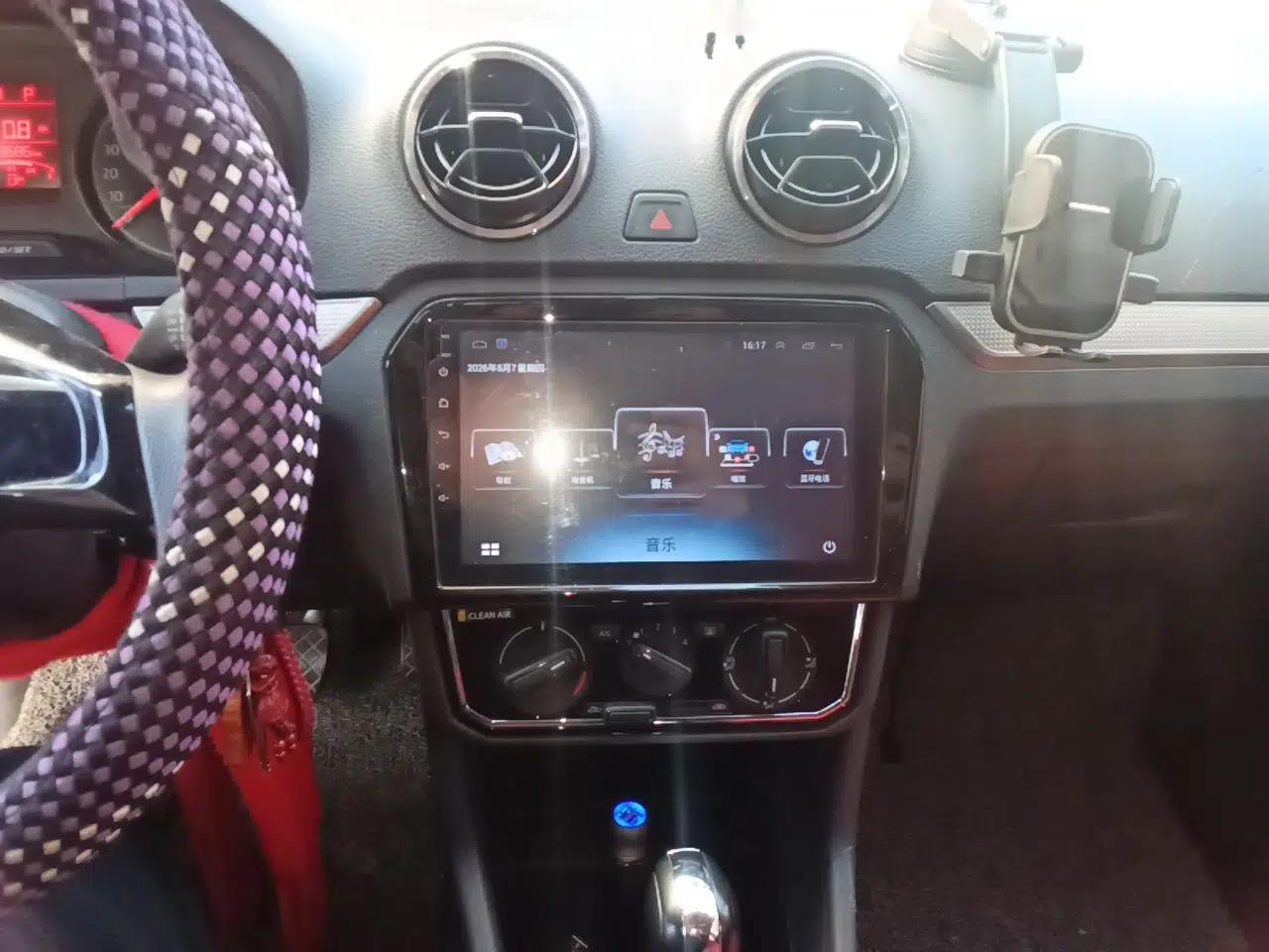 Volkswagen Jetta 2017 1.5L Automatic Comfort Model — миниатюра 14