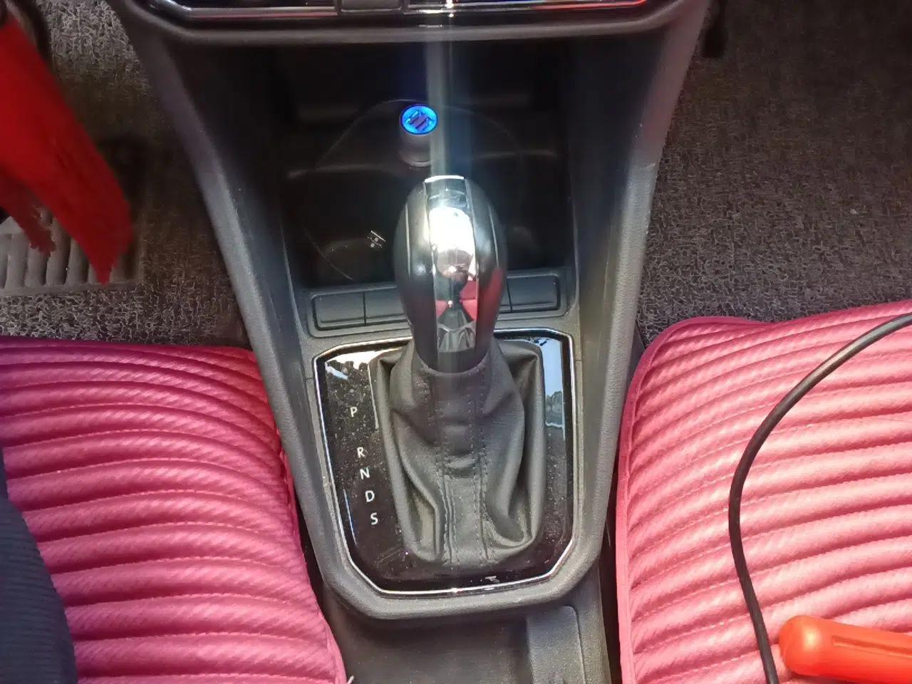 Volkswagen Jetta 2017 1.5L Automatic Comfort Model — миниатюра 15