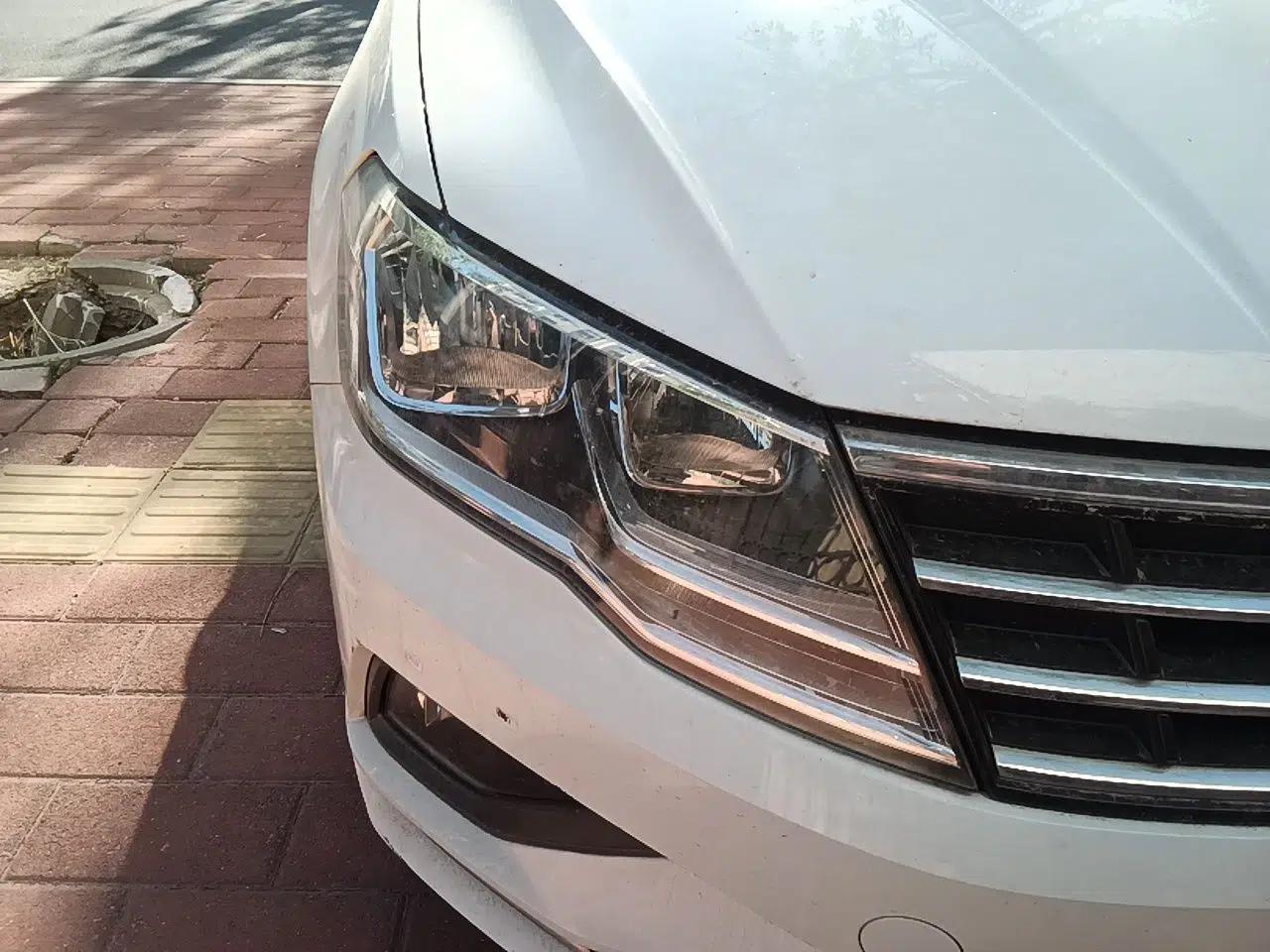 Volkswagen Jetta 2017 1.5L Automatic Comfort Model — миниатюра 7