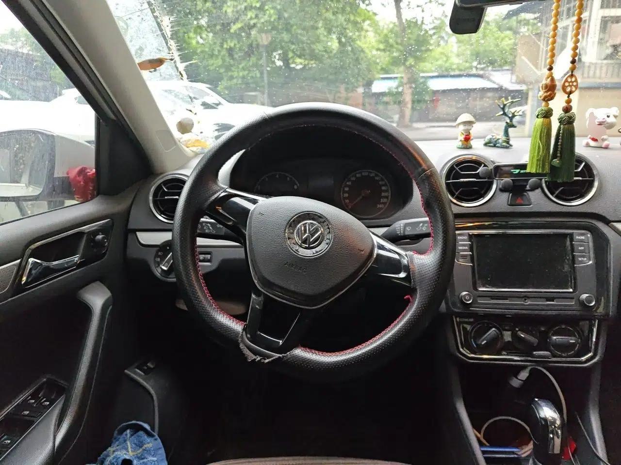 Volkswagen Jetta 2017 1.5L Automatic Comfort Model — миниатюра 11