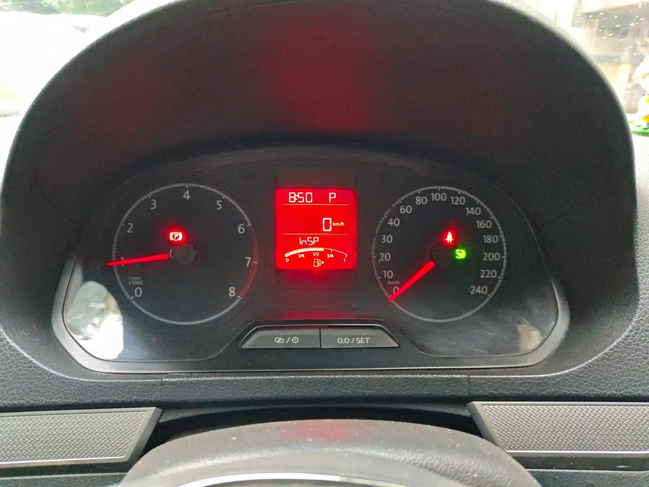 Volkswagen Jetta 2017 1.5L Automatic Comfort Model — миниатюра 12
