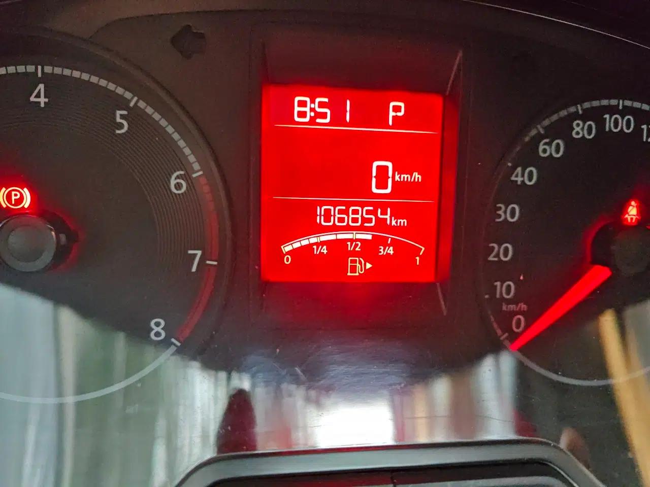 Volkswagen Jetta 2017 1.5L Automatic Comfort Model — миниатюра 13