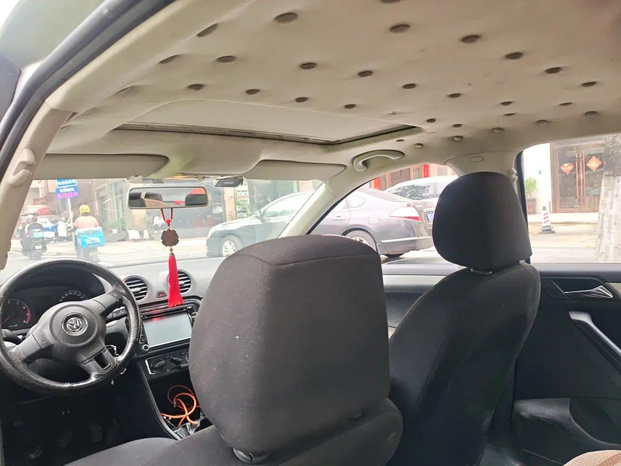 Volkswagen Jetta 2013 1.6L Manual Comfort Model — миниатюра 19