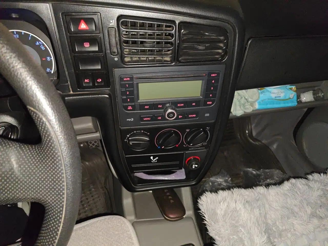 Volkswagen Jetta 2008 CIF Spring Model — миниатюра 14