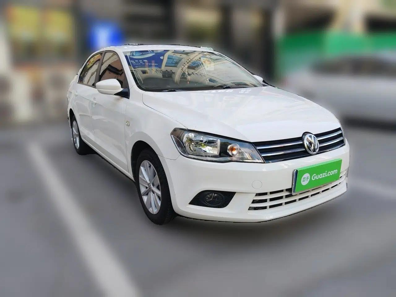 Volkswagen Jetta 2013 1.6L Manual Comfort Model — миниатюра 3