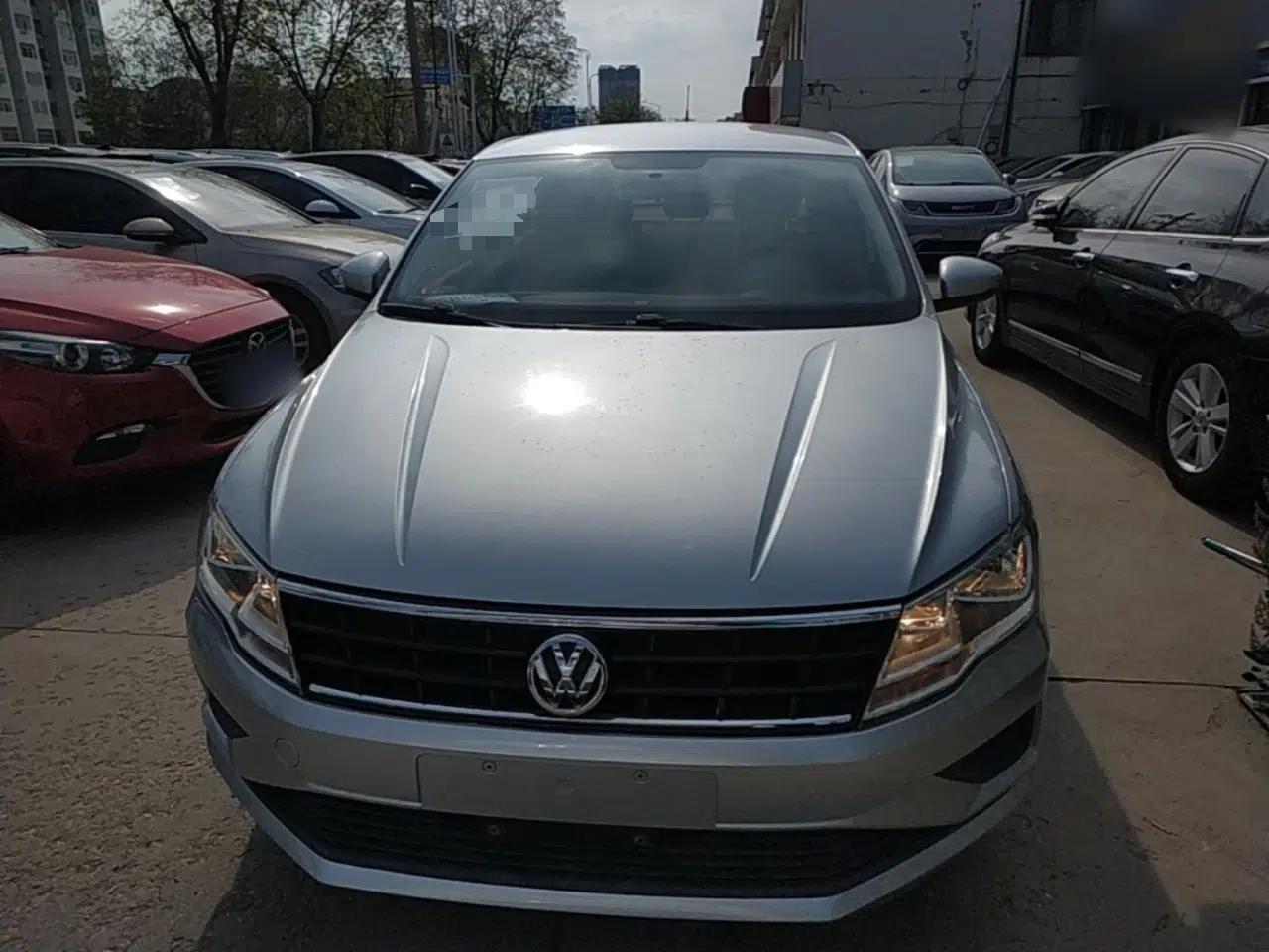 Volkswagen Jetta 2019 Dream Edition 1.4L Manual Fashion Version — миниатюра 2