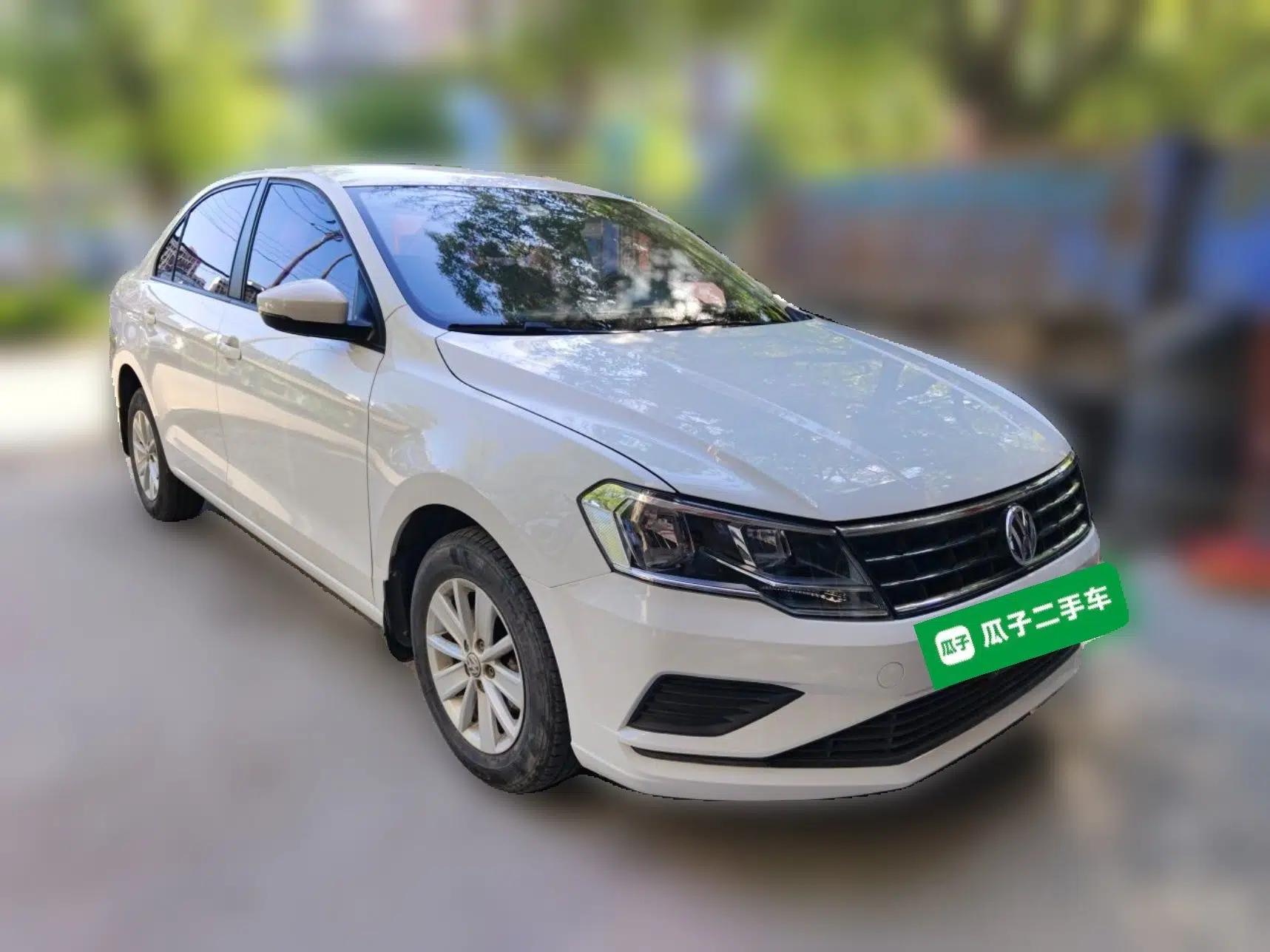 Volkswagen Jetta 2017 1.4L Manual Fashion Edition — миниатюра 3