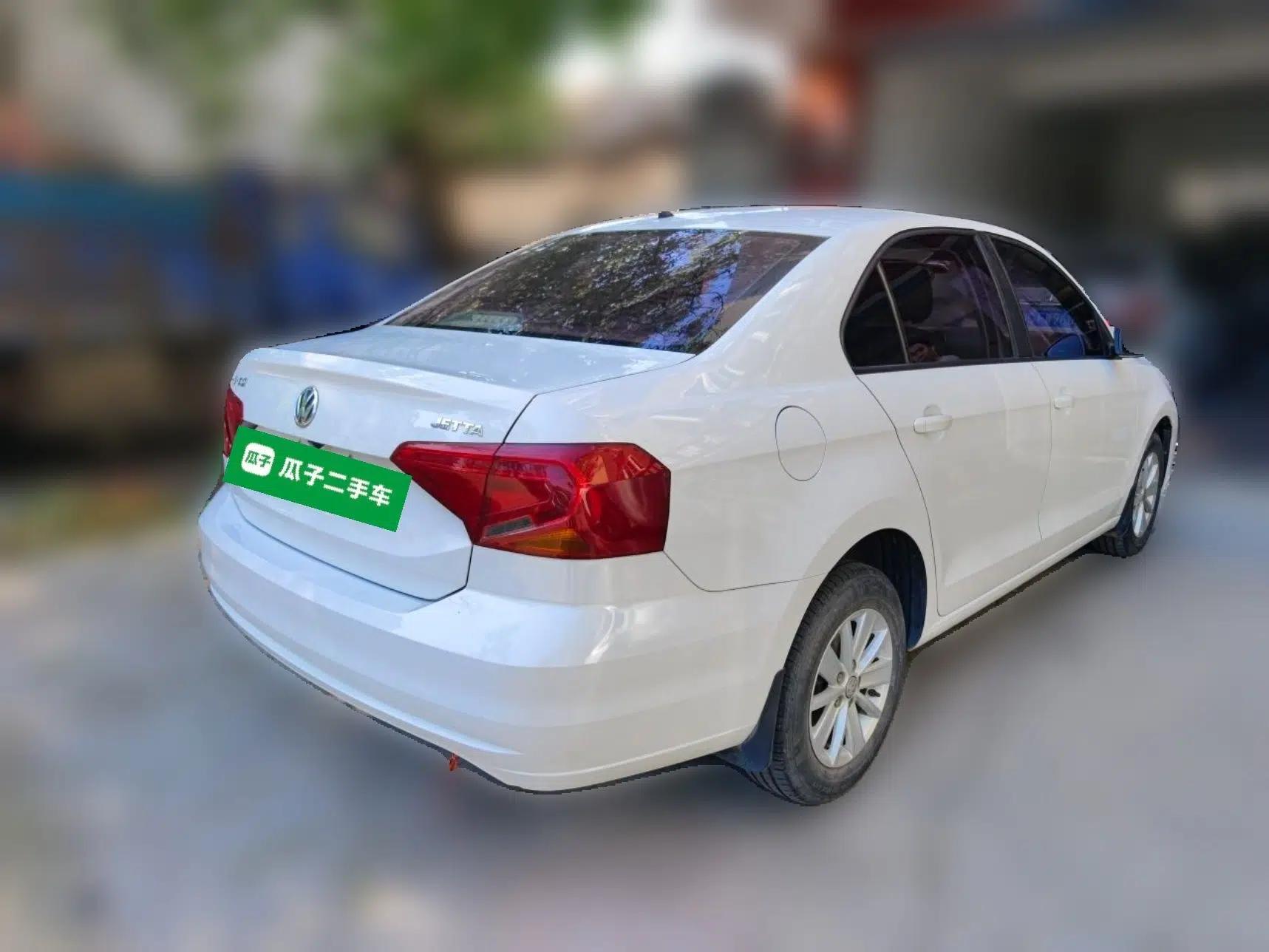 Volkswagen Jetta 2017 1.4L Manual Fashion Edition — миниатюра 6