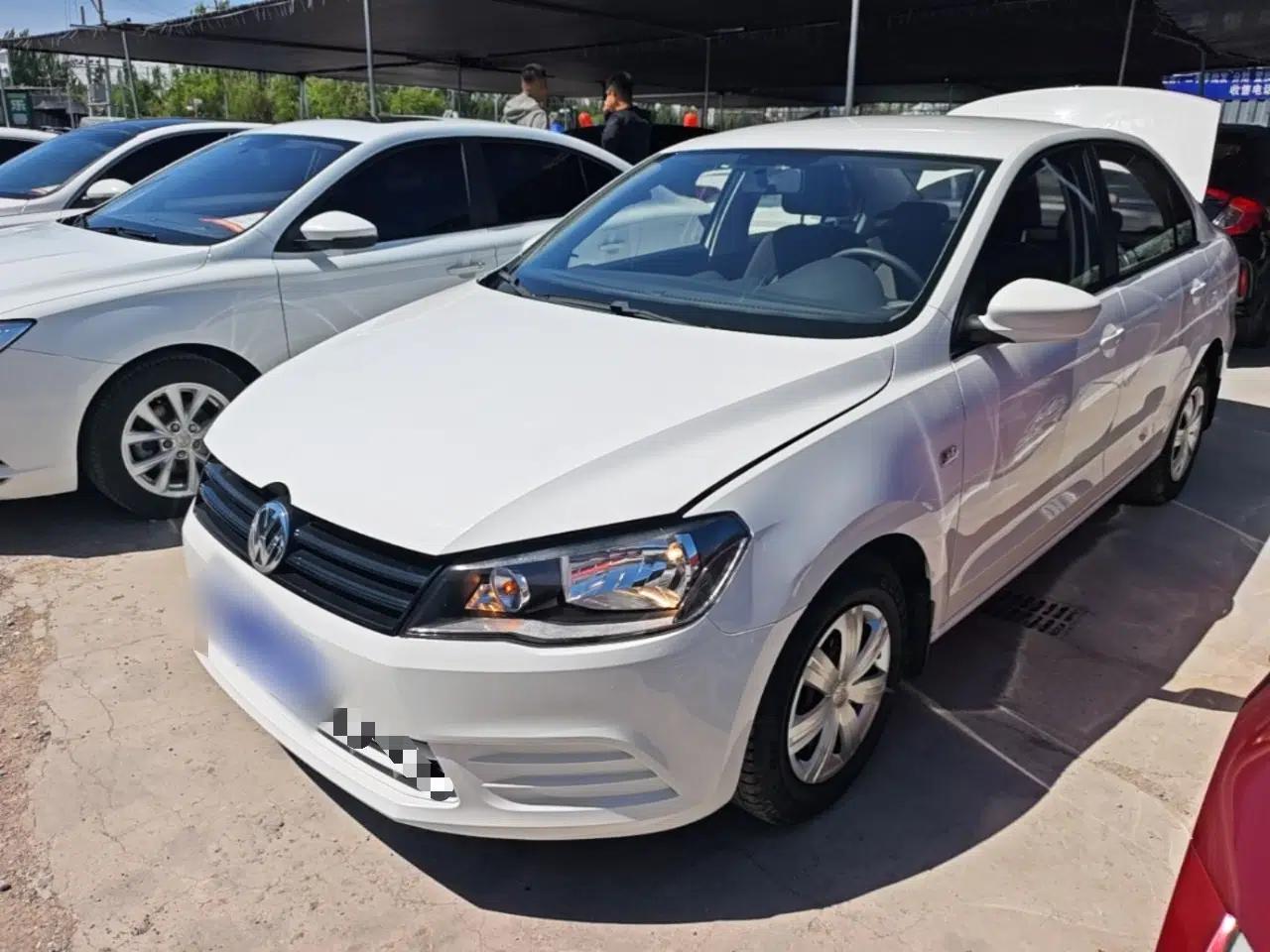 Volkswagen Jetta 2015 1.4L Manual Fashion Model — миниатюра 1