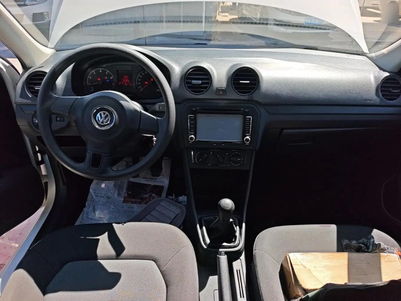 Volkswagen Jetta 2015 1.4L Manual Fashion Model — миниатюра 12