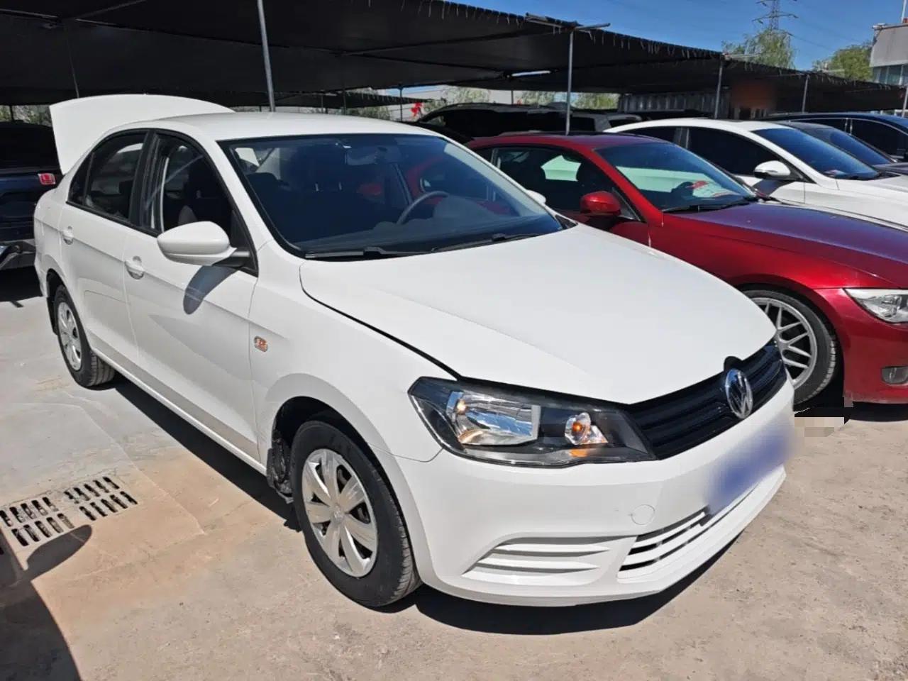 Volkswagen Jetta 2015 1.4L Manual Fashion Model — миниатюра 6