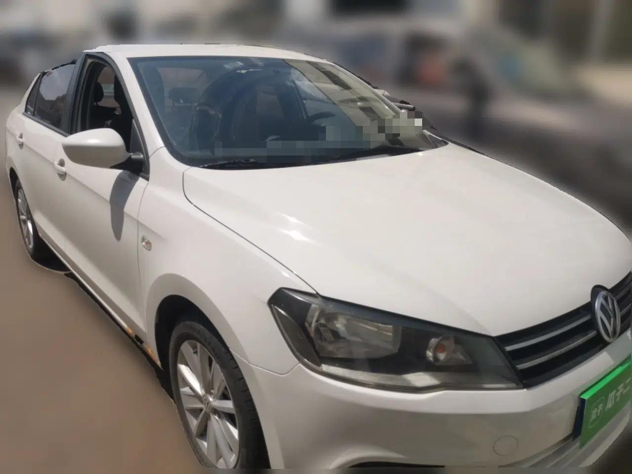 Volkswagen Jetta 2013 1.6L Manual Comfort Model — миниатюра 3