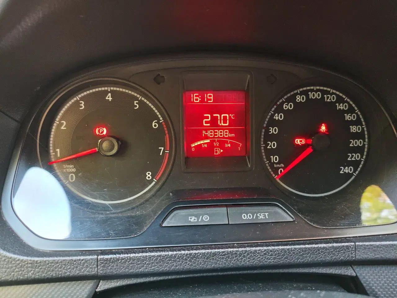 Volkswagen Jetta 2019 Dream Edition 1.5L Manual Fashion Version — миниатюра 12