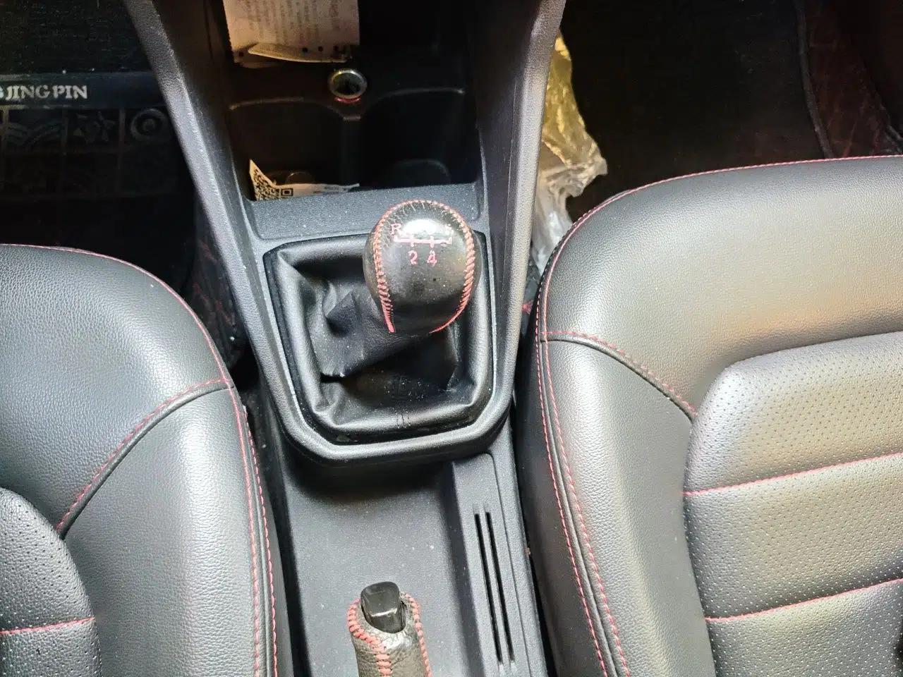 Volkswagen Jetta 2019 Dream Edition 1.5L Manual Fashion Version — миниатюра 15
