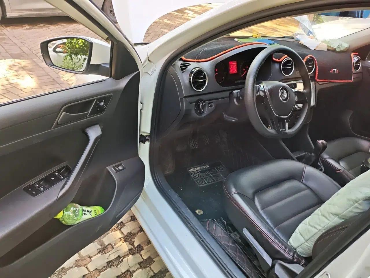 Volkswagen Jetta 2019 Dream Edition 1.5L Manual Fashion Version — миниатюра 17