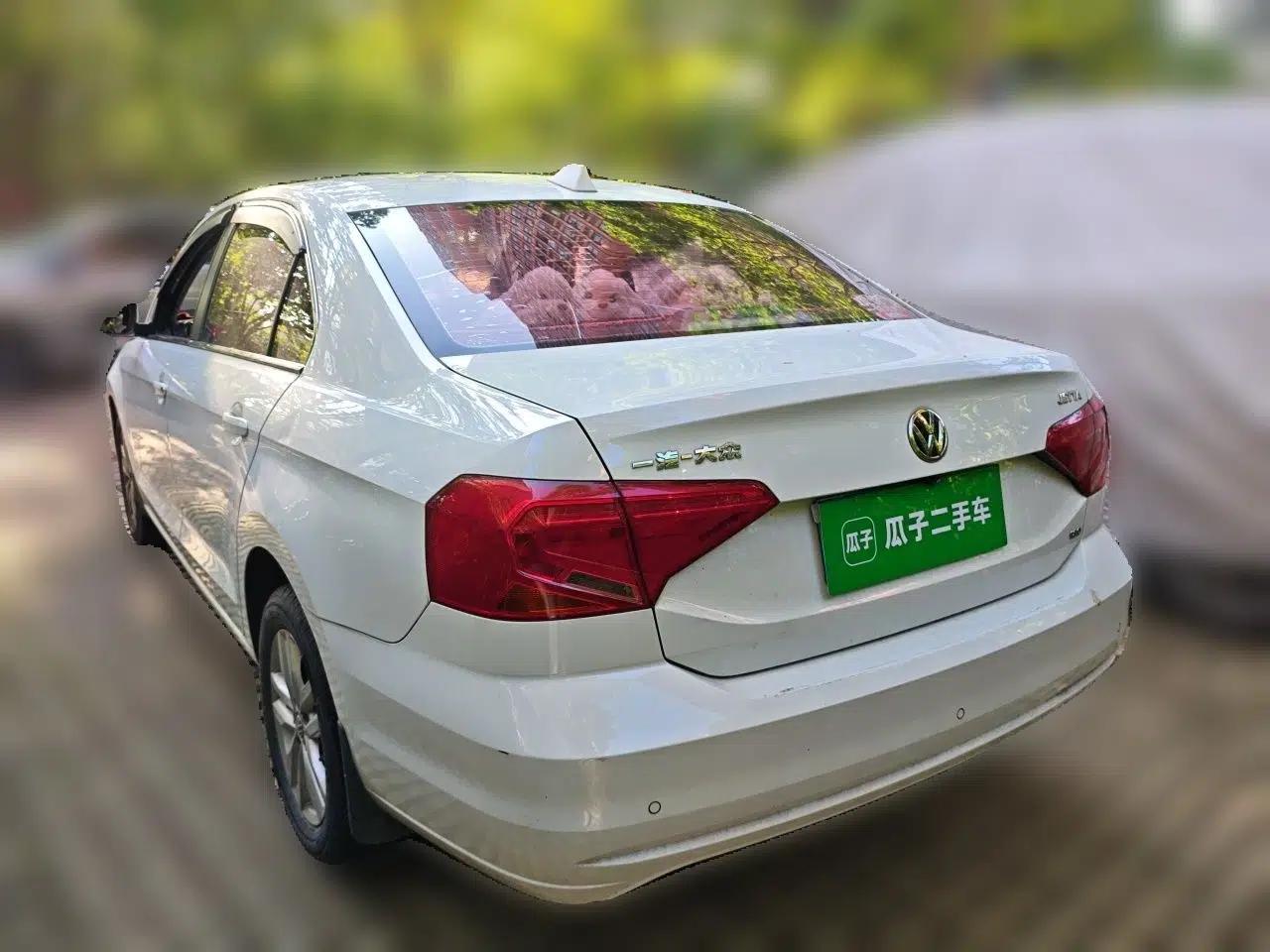 Volkswagen Jetta 2019 Dream Edition 1.5L Manual Fashion Version — миниатюра 4