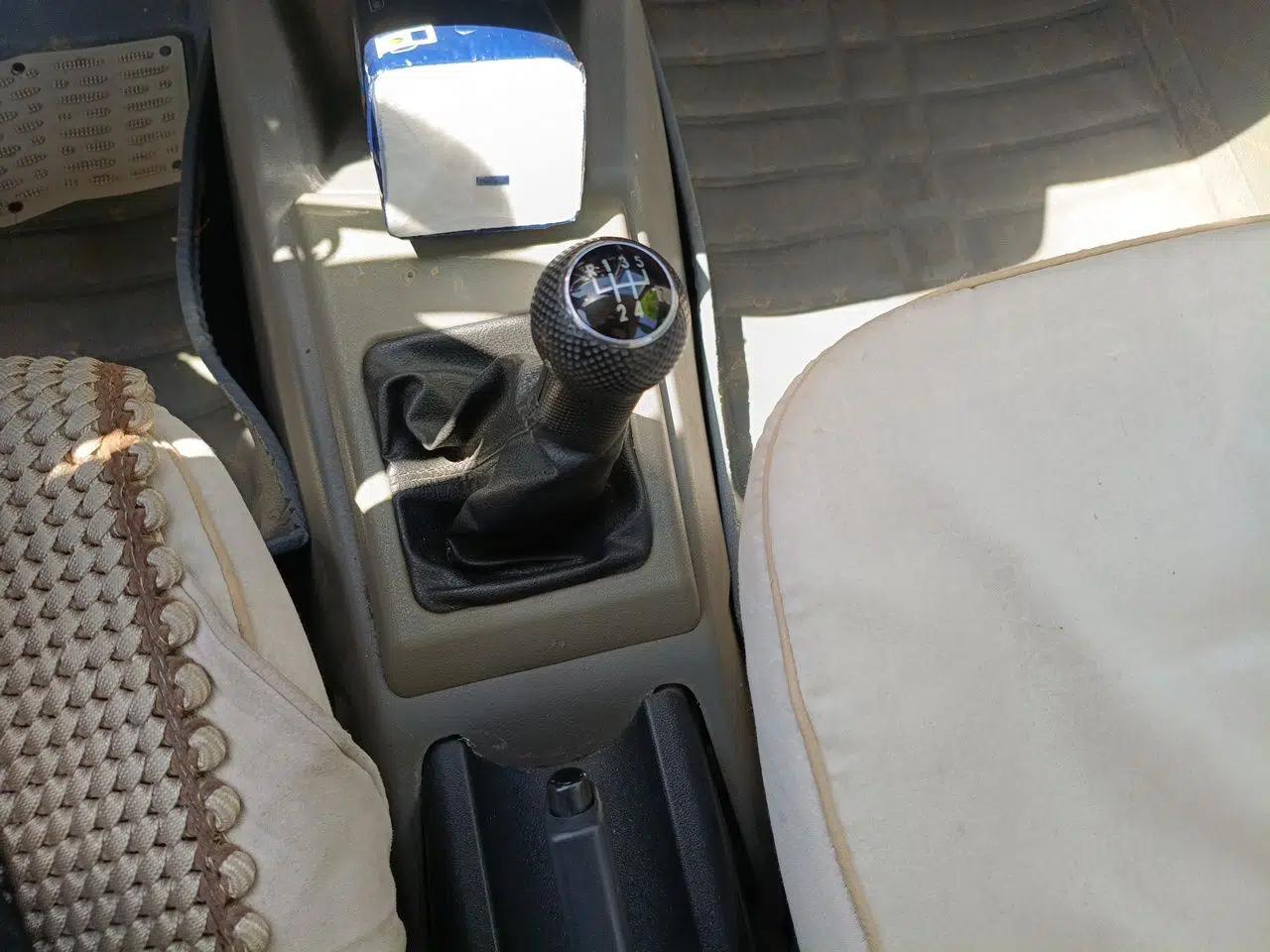 Volkswagen Jetta 2010 1.6L Partner — миниатюра 15