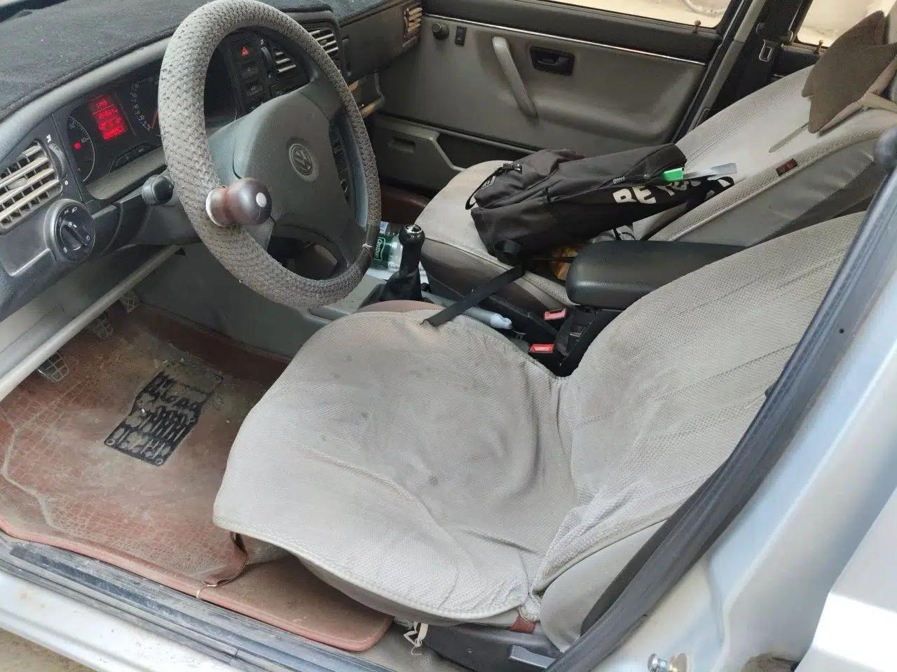 Volkswagen Jetta 2010 1.6L Partner — миниатюра 16