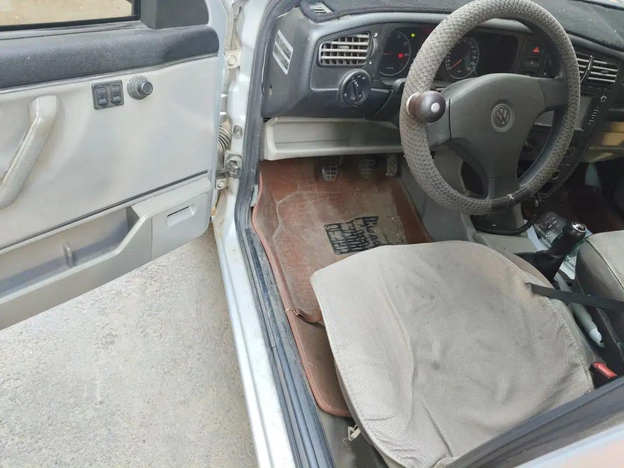 Volkswagen Jetta 2010 1.6L Partner — миниатюра 17