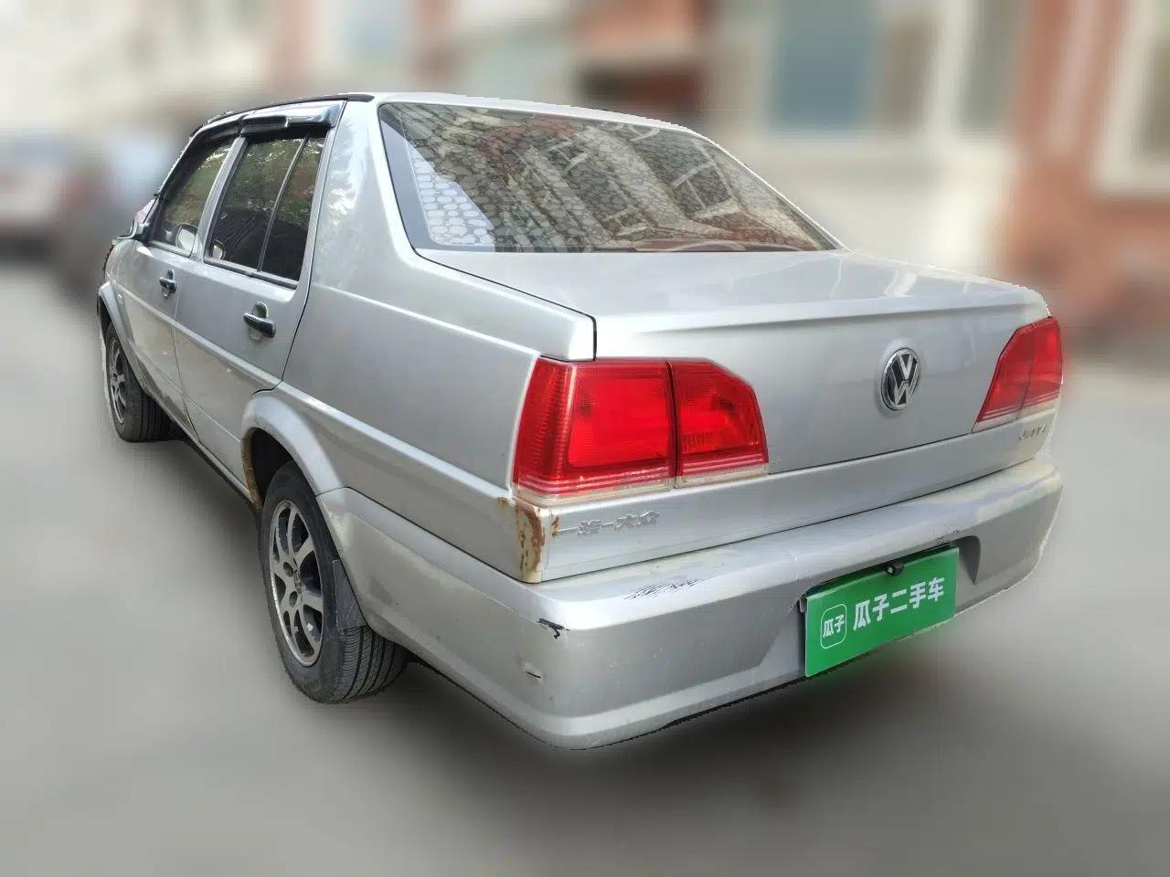 Volkswagen Jetta 2010 1.6L Partner — миниатюра 4