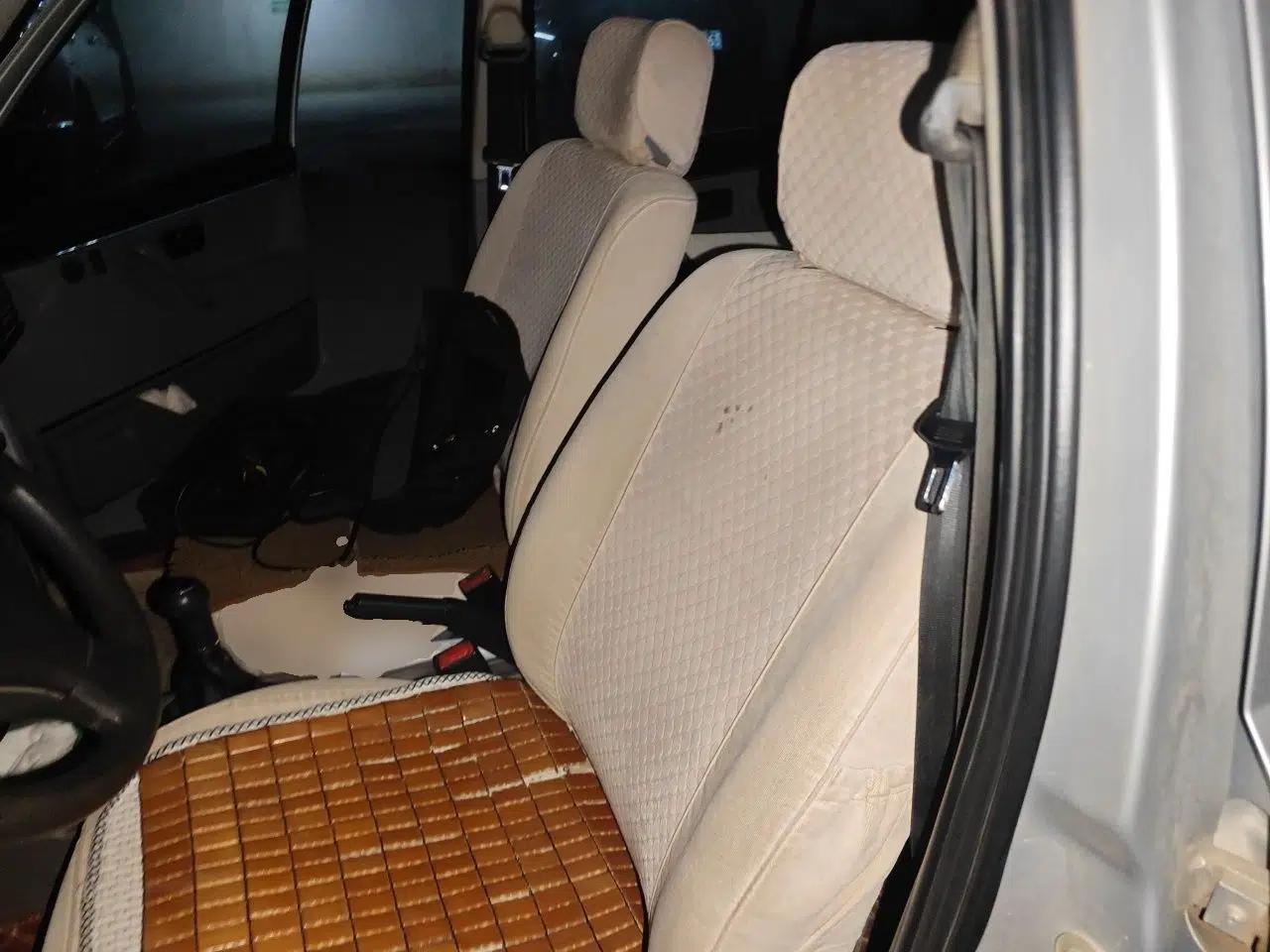 Volkswagen Jetta 2010 1.6L Partner — миниатюра 16