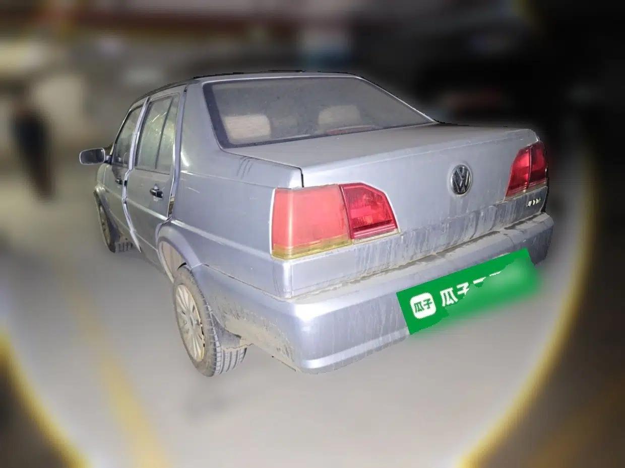 Volkswagen Jetta 2010 1.6L Partner — миниатюра 4
