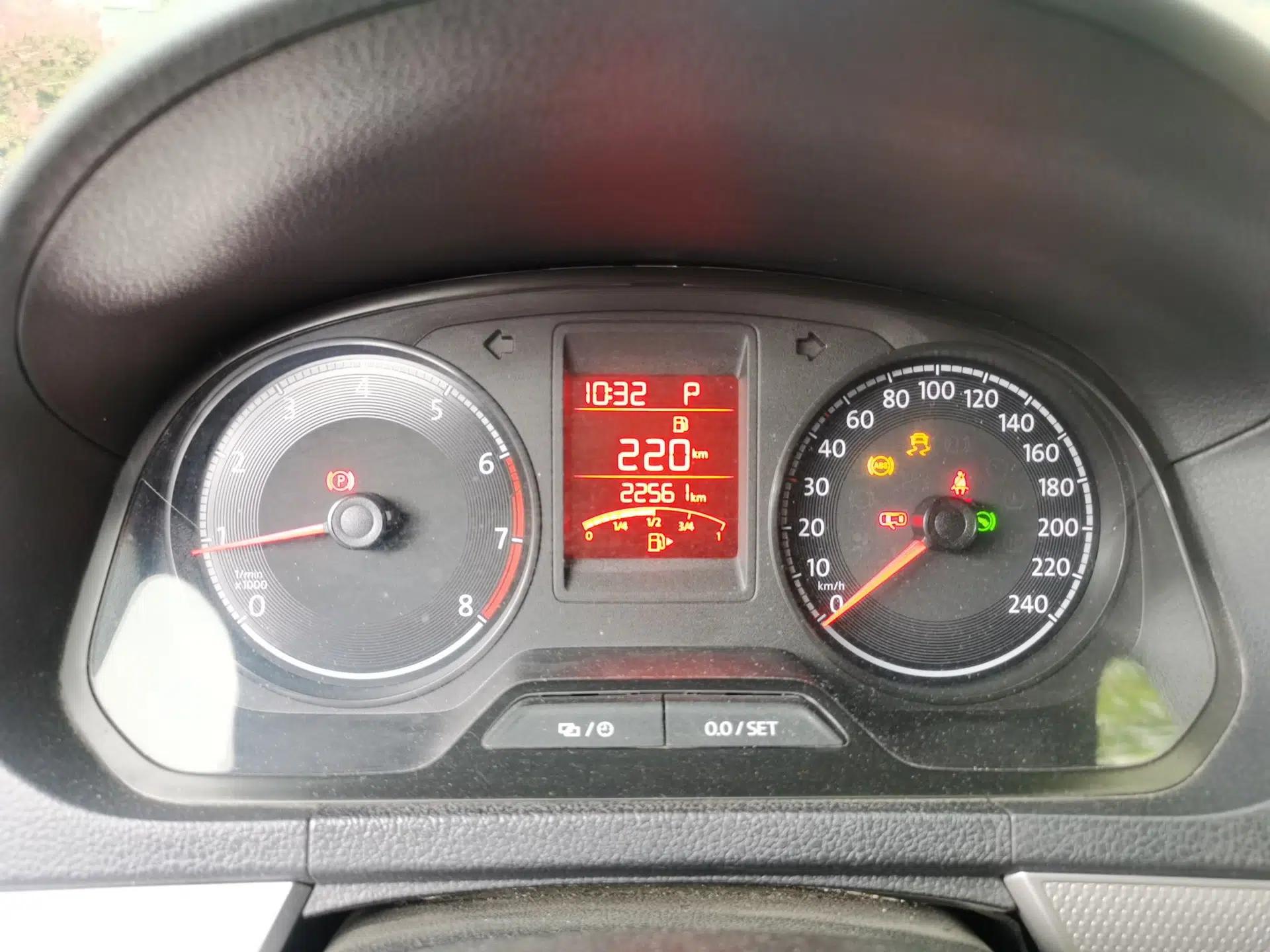 Volkswagen Jetta 2017 1.5L Automatic Comfort Model — миниатюра 12