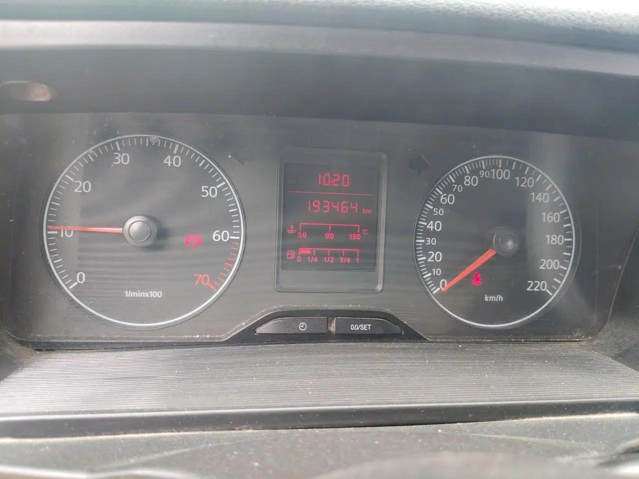 Volkswagen Jetta 2010 1.6L Vanguard — миниатюра 13