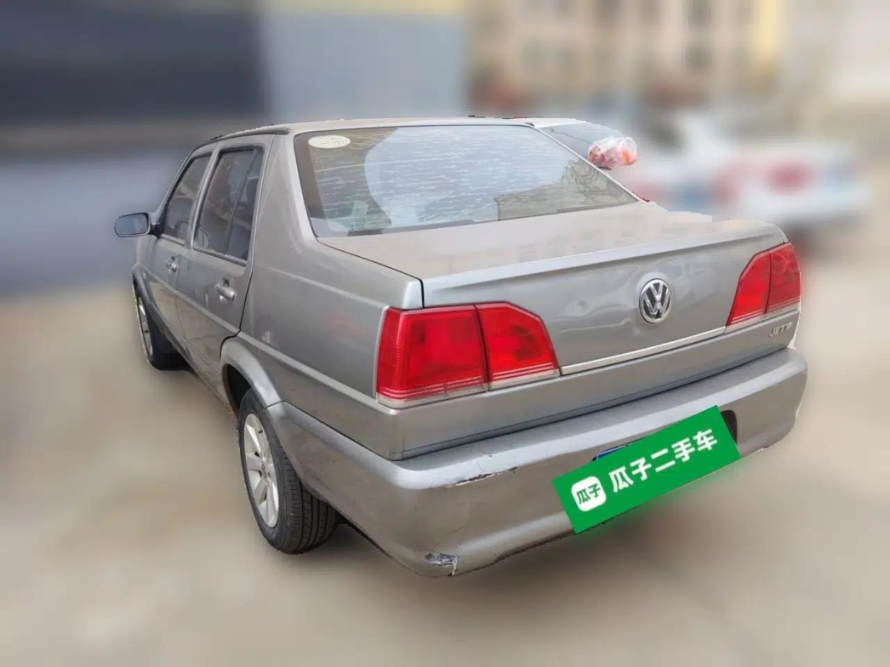 Volkswagen Jetta 2010 1.6L Vanguard — миниатюра 4