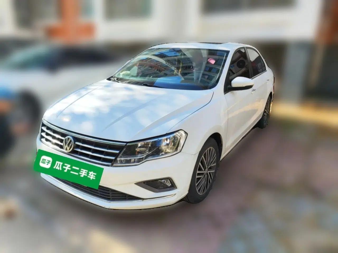 Volkswagen Jetta 2019 Dream Edition 1.5L Automatic Comfort Version — миниатюра 1