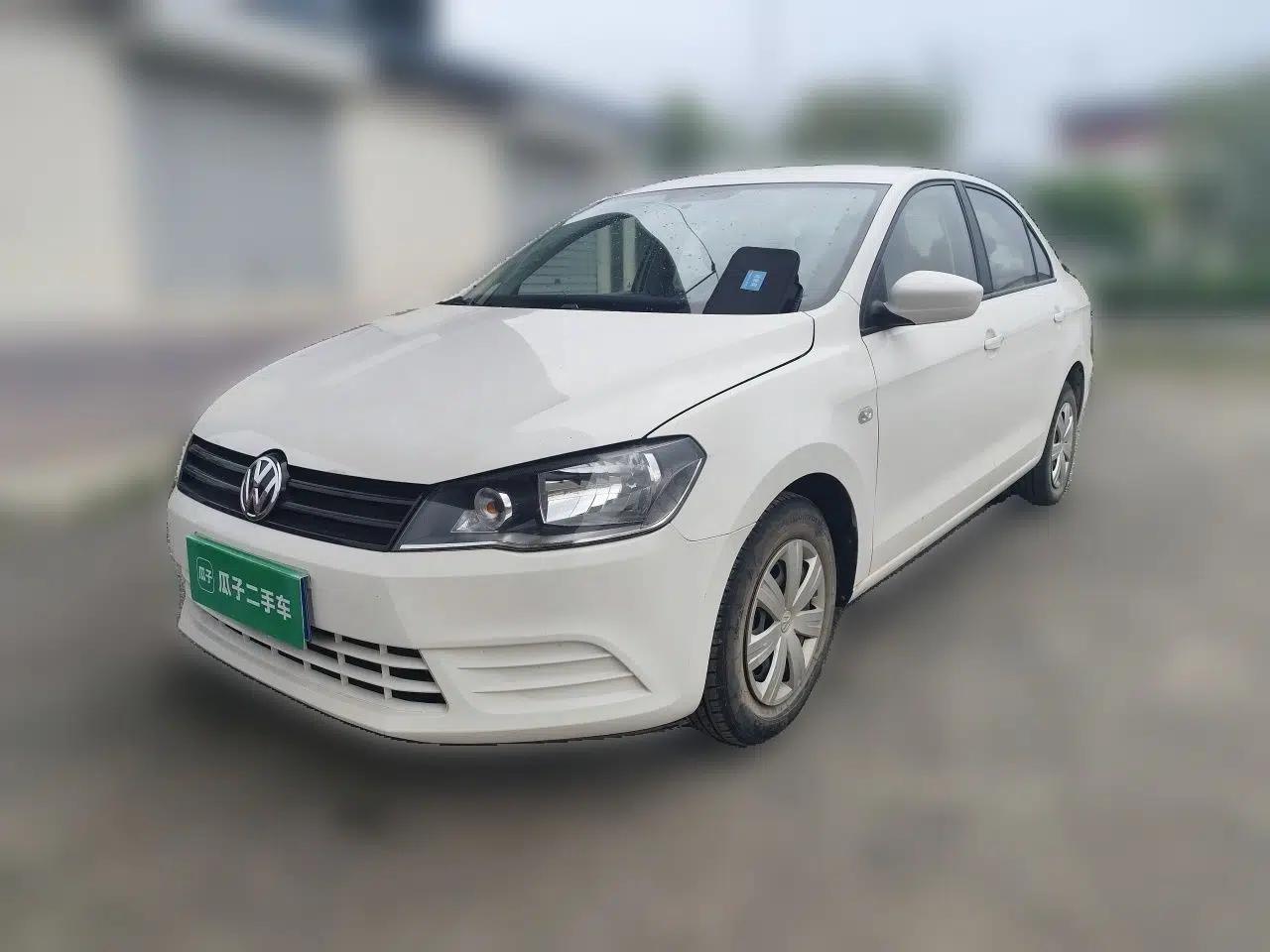 Volkswagen Jetta 2015 Zhuihui Edition 1.4L Manual Fashion Model — миниатюра 1