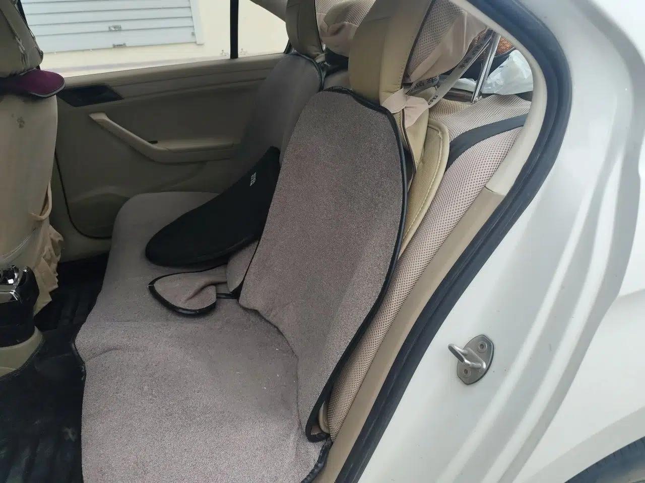 Volkswagen Jetta 2015 Zhuihui Edition 1.4L Manual Fashion Model — миниатюра 18
