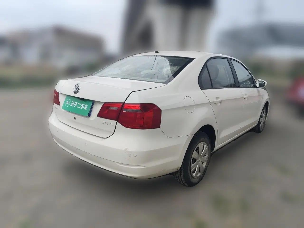 Volkswagen Jetta 2015 Zhuihui Edition 1.4L Manual Fashion Model — миниатюра 6