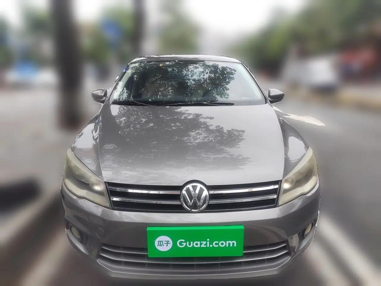 Volkswagen Jetta 2013 1.6L Automatic Comfort Model — миниатюра 2