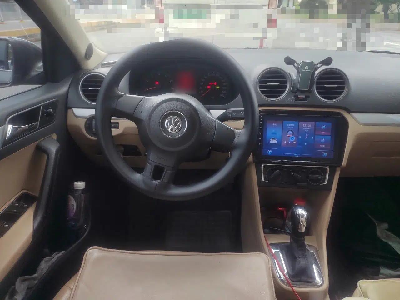 Volkswagen Jetta 2013 1.6L Automatic Comfort Model — миниатюра 11