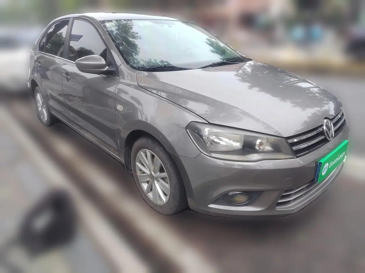 Volkswagen Jetta 2013 1.6L Automatic Comfort Model — миниатюра 3