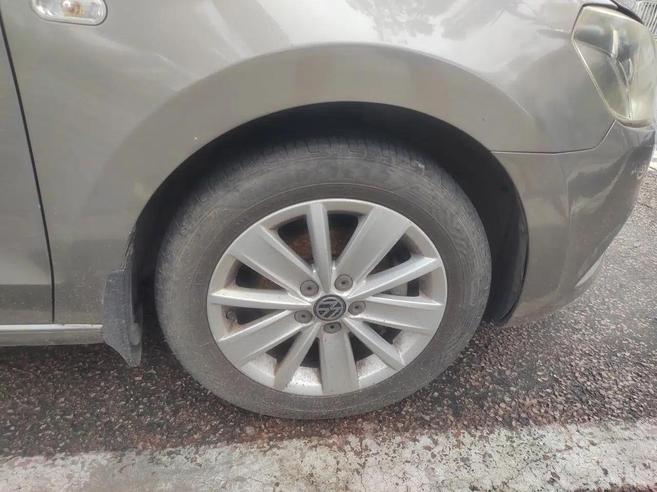 Volkswagen Jetta 2013 1.6L Automatic Comfort Model — миниатюра 8