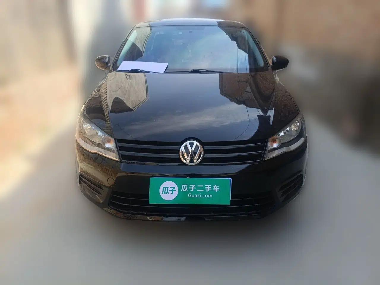 Volkswagen Jetta 2015 1.6L Manual Fashion Edition — миниатюра 2