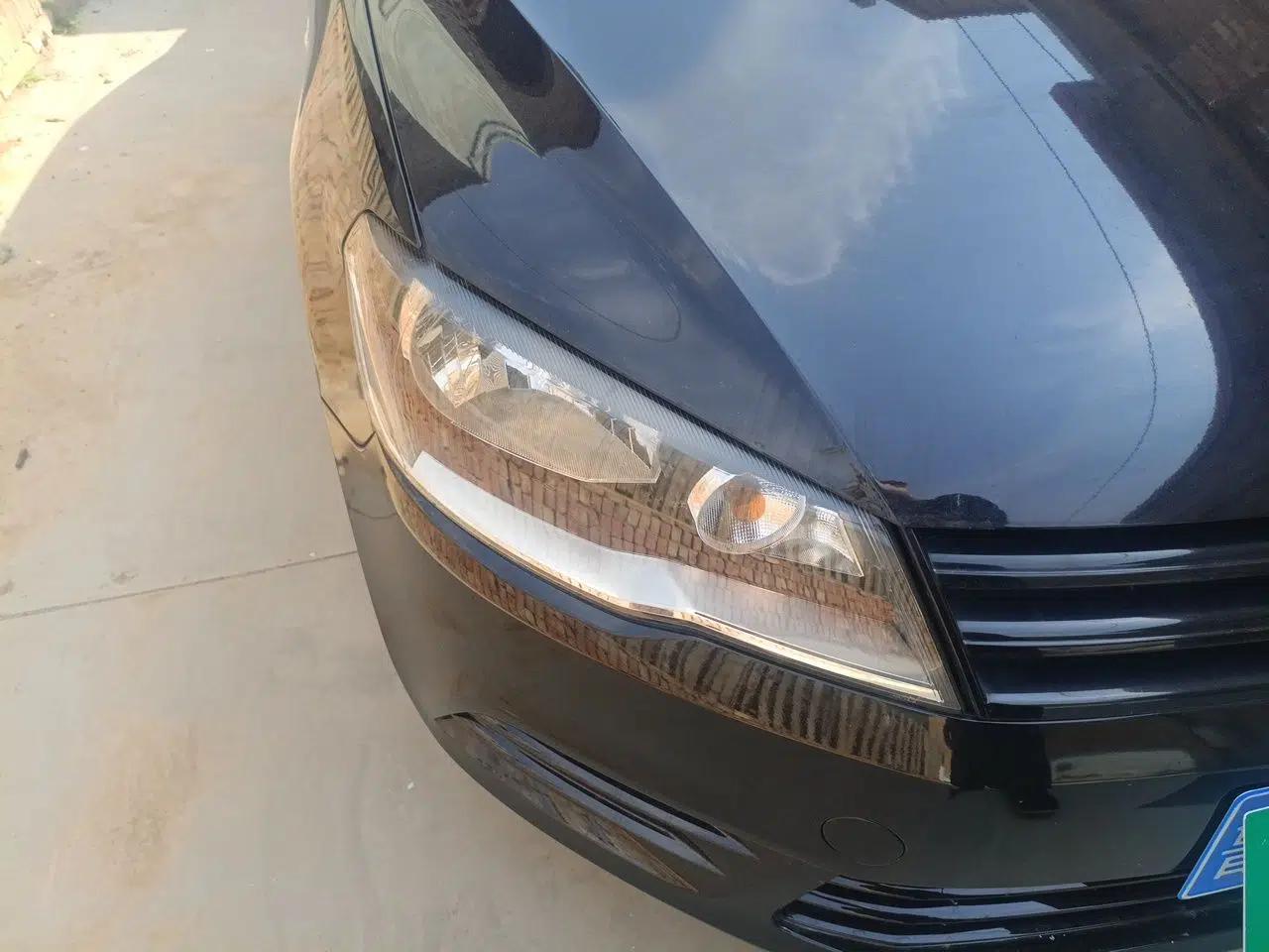Volkswagen Jetta 2015 1.6L Manual Fashion Edition — миниатюра 7