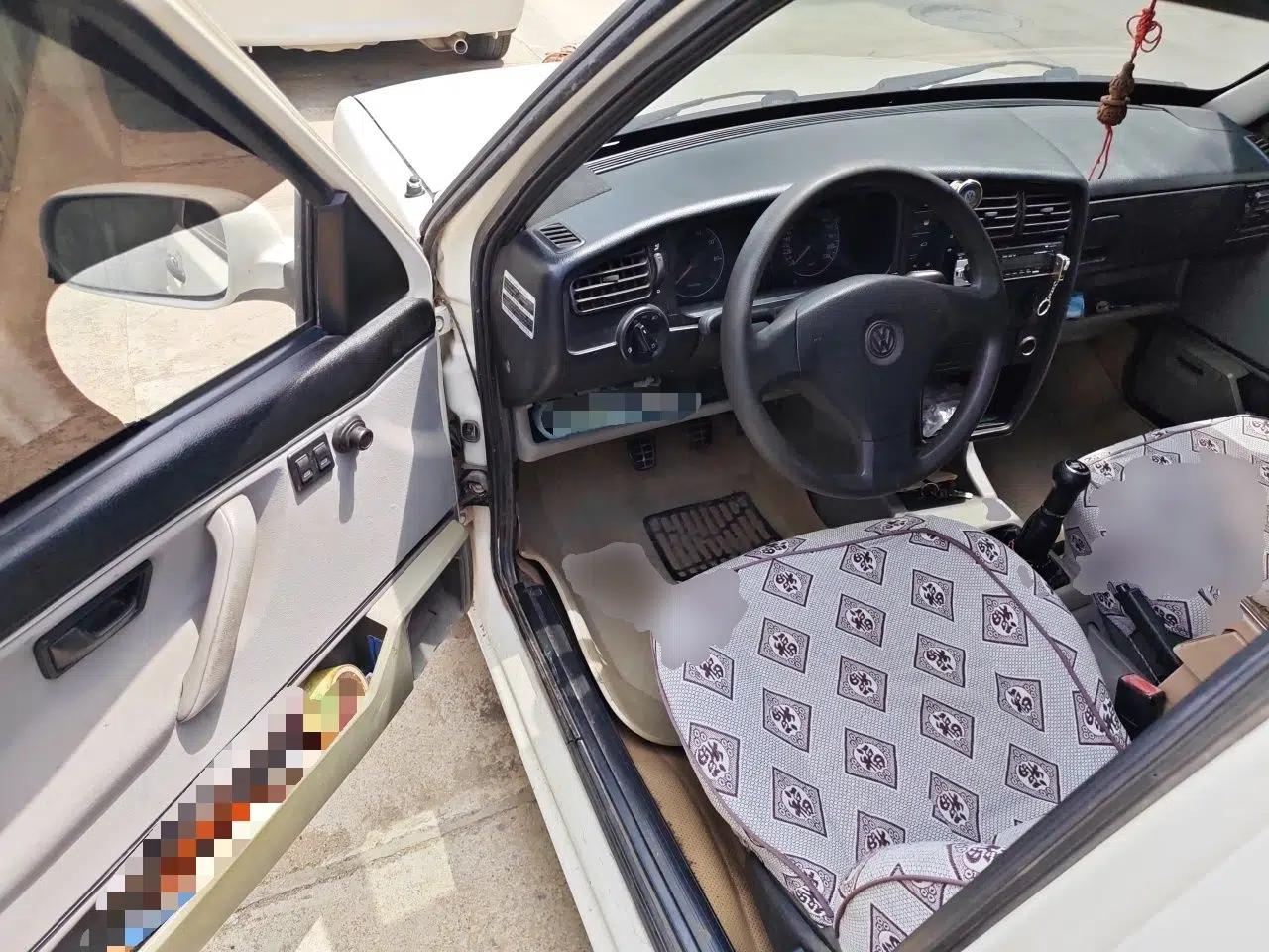 Volkswagen Jetta 2010 1.6L Partner — миниатюра 17