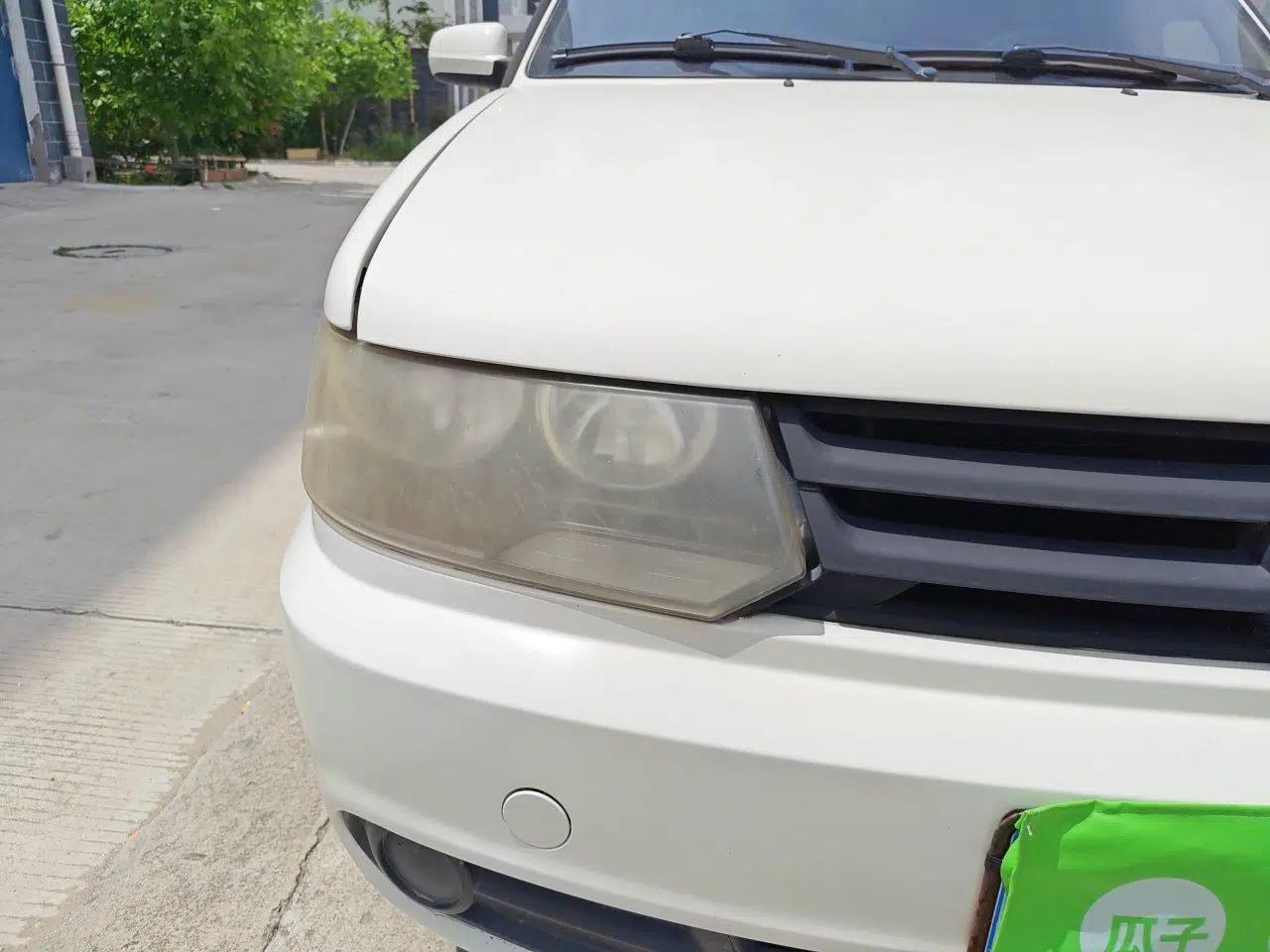 Volkswagen Jetta 2010 1.6L Partner — миниатюра 7
