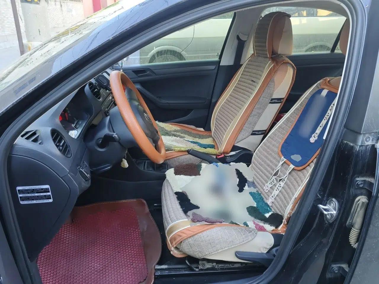 Volkswagen Jetta 2015 Zhuihui Edition 1.4L Manual Fashion Model — миниатюра 16
