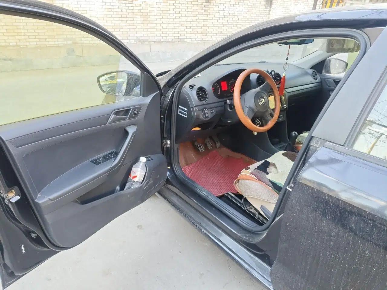 Volkswagen Jetta 2015 Zhuihui Edition 1.4L Manual Fashion Model — миниатюра 17