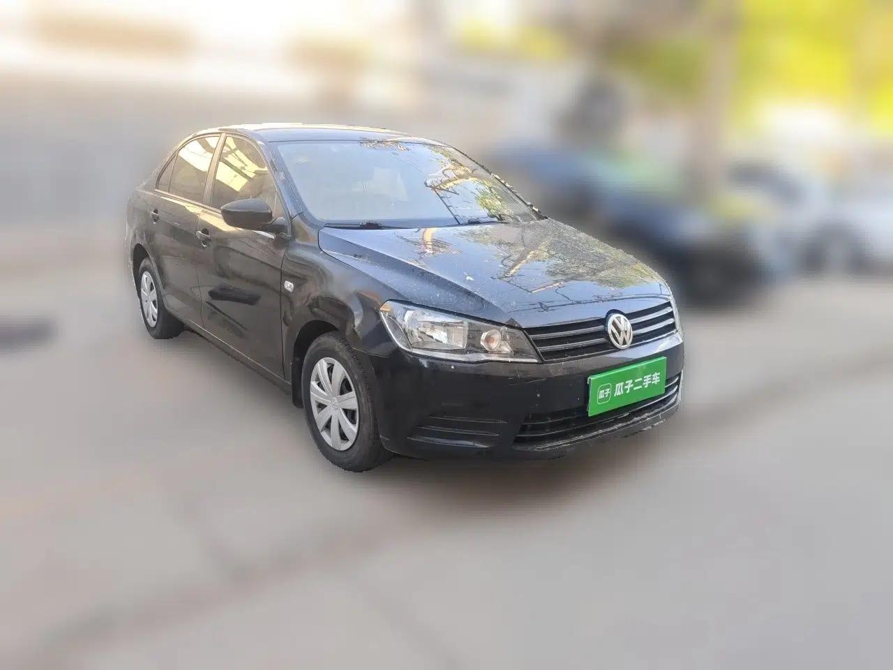 Volkswagen Jetta 2015 Zhuihui Edition 1.4L Manual Fashion Model — миниатюра 3